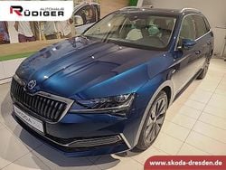 Blau Gebraucht 2023 Skoda Superb LAURIN & KLEMENT Kombi | 33.490 € (Guter Preis)