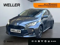 Grau Gebraucht 2024 Toyota Yaris Hybrid Team Kleinwagen | 21.980 € (Guter Preis)