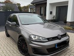 Grau Gebraucht 2015 VW Golf VII Sportline Limousine | 14.799 € (Fairer Preis)