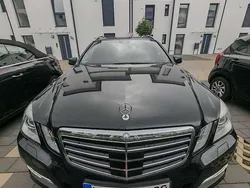 Schwarz Gebraucht 2011 Mercedes E250 Kombi | 9.999 € (Etwas zu teuer)