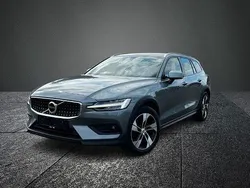 Grau Gebraucht 2021 Volvo V60 CC Kombi | 19.900 € (Superpreis)
