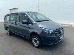 Grau Gebraucht 2020 Mercedes Vito Van / Kleinbus | 29.700 € (Fairer Preis)
