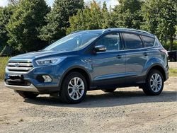 Blau Gebraucht 2019 Ford Kuga Cool & Connect SUV | 14.500 € (Guter Preis)