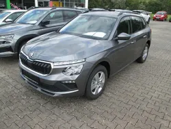 Graphitegrau Neu 2025 Skoda Kamiq Selection SUV | 25.590 € (Fairer Preis)