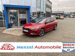 Rot Gebraucht 2025 Ford Focus ST-Line X Limousine | 26.490 € (Fairer Preis)