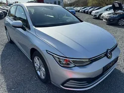 Silber Gebraucht 2022 VW Golf VIII IQ Drive | 18.988 € (Guter Preis)