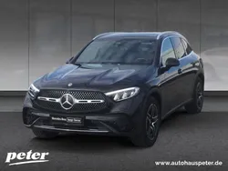 Metalliclack obsidianschwarz Gebraucht 2023 Mercedes GLC200 AMG SUV | 53.480 € (Fairer Preis)