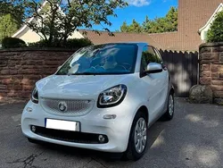 Weiß Gebraucht 2015 Smart ForTwo Coupé Proxy Kleinwagen | 8.490 € (Superpreis)