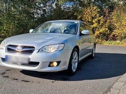 Silber Gebraucht 2007 Subaru Legacy Kombi | 4.000 € (Etwas zu teuer)