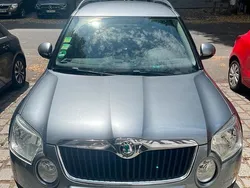Grau Gebraucht 2012 Skoda Yeti SUV | 6.100 € (Guter Preis)