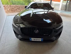 Schwarz Gebraucht 2020 Jaguar XE R-Dynamic Limousine | 25.000 € (Fairer Preis)