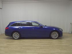 Spektralblau metalliclack Gebraucht 2022 Mercedes C220 Avantgarde Kombi | 21.680 € (Superpreis)