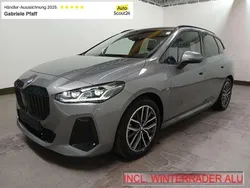 Skyscraper grau Gebraucht 2023 BMW 218 Active Tourer M Sport Van / Kleinbus | 30.400 € (Fairer Preis)