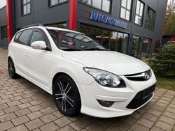 Weiß Gebraucht 2012 Hyundai i30 Classic Kombi | 2.999 € (Guter Preis)