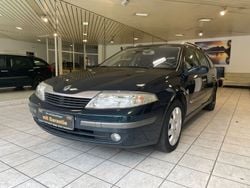 Grün Gebraucht 2004 Renault Laguna II Privilege Kombi | 2.950 € (Etwas zu teuer)