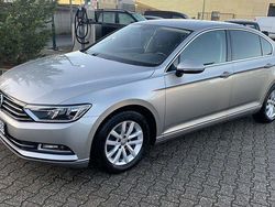 Silber Gebraucht 2017 VW Passat Comfortline Limousine | 18.600 € (Fairer Preis)
