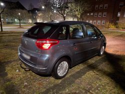 Grau Gebraucht 2010 Citroën C4 Kombi | 1.650 €