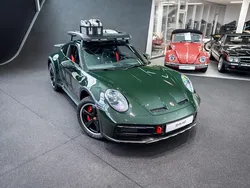 Grün Gebraucht 2024 Porsche 992 Coupé | 394.992 €