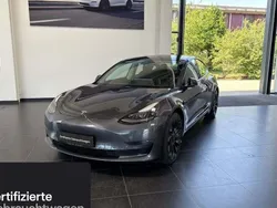 Silber Gebraucht 2021 Tesla Model 3 Performance Limousine | 31.700 € (Etwas zu teuer)