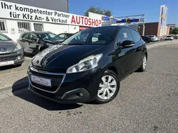 Schwarz Gebraucht 2016 Peugeot 208 Active Kleinwagen | 5.490 € (Fairer Preis)