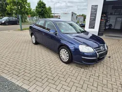 Blau Gebraucht 2005 VW Jetta Comfortline Limousine | 999 € (Guter Preis)