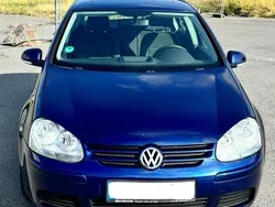 Blau Gebraucht 2005 VW Golf V Limousine | 2.990 € (Fairer Preis)