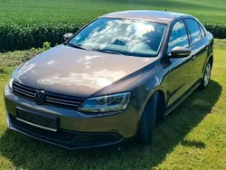 Braun Gebraucht 2012 VW Jetta Comfortline Limousine | 7.900 € (Fairer Preis)