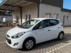 Weiß Gebraucht 2011 Hyundai ix20 Van / Kleinbus | 3.690 € (Fairer Preis)