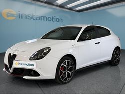 Weiß Gebraucht 2021 Alfa Romeo Giulietta Kleinwagen | 17.099 € (Etwas zu teuer)