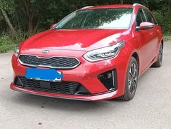 Rot Gebraucht 2021 Kia Ceed Sportswagon Vision Kombi | 20.380 € (Teuer)