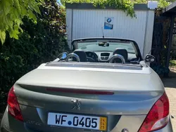 Silber Gebraucht 2010 Peugeot 207 CC Roland Garros Cabrio | 4.900 € (Etwas zu teuer)