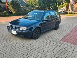 Blau Gebraucht 2004 VW Golf IV Kombi | 1.400 €