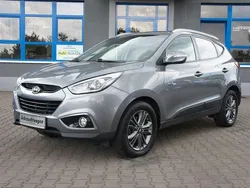 Grau Gebraucht 2015 Hyundai ix35 Finale SUV | 11.950 € (Etwas zu teuer)