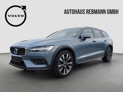 Thunder grey Gebraucht 2022 Volvo V60 CC Pro Kombi | 32.590 € (Fairer Preis)