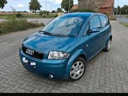 Blau Gebraucht 2000 Audi A2 Kleinwagen | 2.400 € (Fairer Preis)