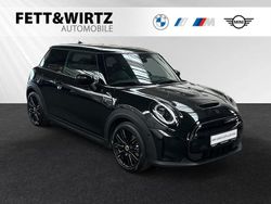 Schwarz Gebraucht 2022 Mini Cooper SE Kleinwagen | 20.500 € (Etwas zu teuer)