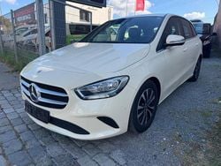 Beige Gebraucht 2021 Mercedes B180 Van / Kleinbus | 11.500 € (Superpreis)