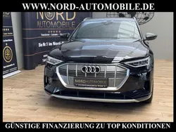 Brillantschwarz Gebraucht 2022 Audi e-tron Advanced SUV | 31.800 € (Guter Preis)