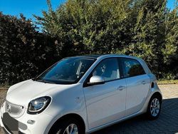 Weiß Gebraucht 2016 Smart ForFour Passion Kleinwagen | 7.490 € (Fairer Preis)