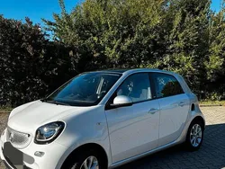 Weiß Gebraucht 2016 Smart ForFour Passion Kleinwagen | 7.490 € (Fairer Preis)