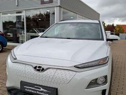 Weiß Gebraucht 2020 Hyundai Kona Style SUV | 19.900 € (Fairer Preis)