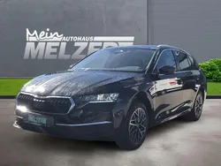 Schwarzmagic perleffekt Neu 2025 Skoda Octavia Tour Kombi | 36.880 € (Teuer)