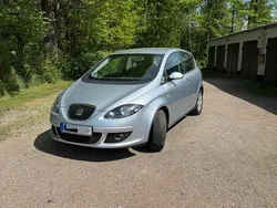 Silber Gebraucht 2005 Seat Altea Van / Kleinbus | 3.799 € (Fairer Preis)