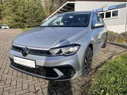Reflexsilber metallic Neu 2025 VW Polo Life Kleinwagen | 22.850 € (Guter Preis)