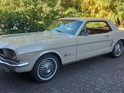 Beige Gebraucht 1966 Ford V8 Coupé | 26.999 €