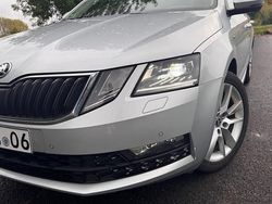Silber Gebraucht 2017 Skoda Octavia Drive Kombi | 11.400 € (Guter Preis)