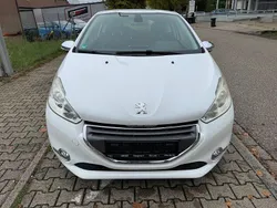 Gebraucht 2013 Peugeot 208 Allure Kleinwagen | 5.999 € (Guter Preis)