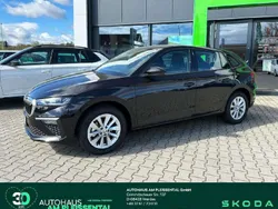 Schwarzmagic perleffekt Gebraucht 2024 Skoda Scala Selection Kleinwagen | 28.790 €