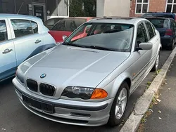 Silber Gebraucht 2000 BMW 320 Limousine | 5.499 €