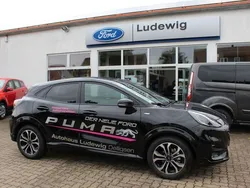 Obsidianschwarz metallic Gebraucht 2023 Ford Puma ST-Line SUV | 22.590 € (Fairer Preis)